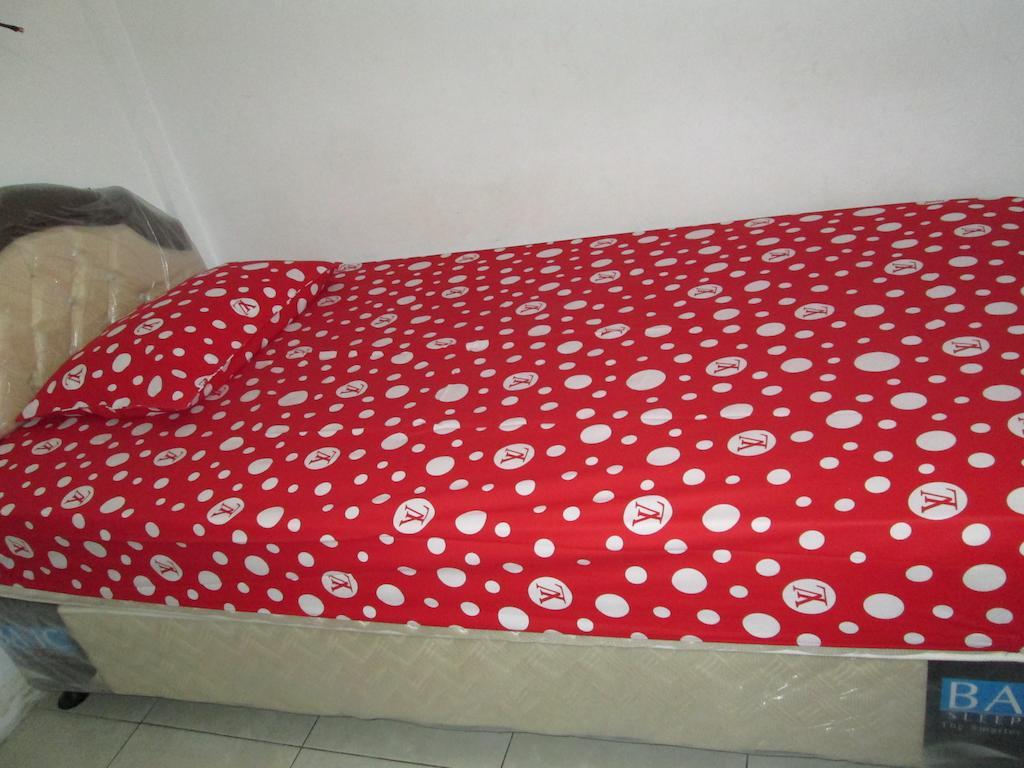 Sentosa 76 Guest House Balikpapan  Chambre photo