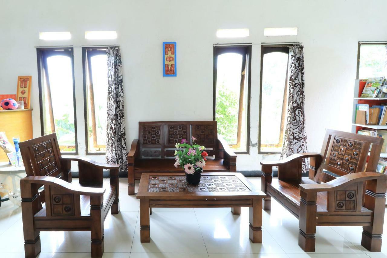 Sentosa 76 Guest House Balikpapan  Extérieur photo